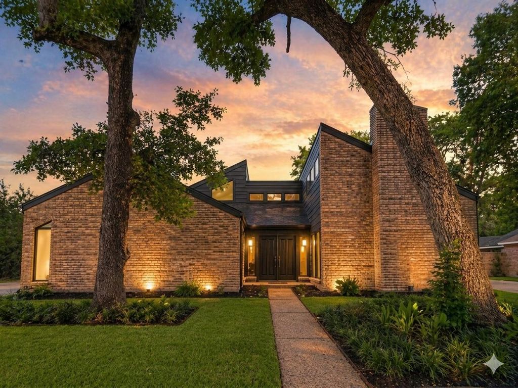 16502 Craighurst Drive, Houston, TX 77059