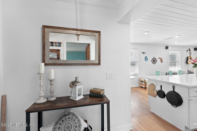 933 7TH Avenue N, Jacksonville Beach, FL 32250