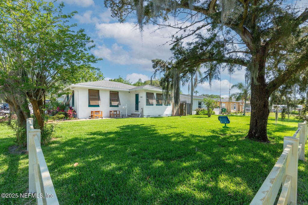 933 7TH Avenue N, Jacksonville Beach, FL 32250