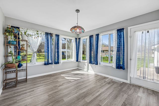 114 Sutton Ave, Waverly, TN 37185