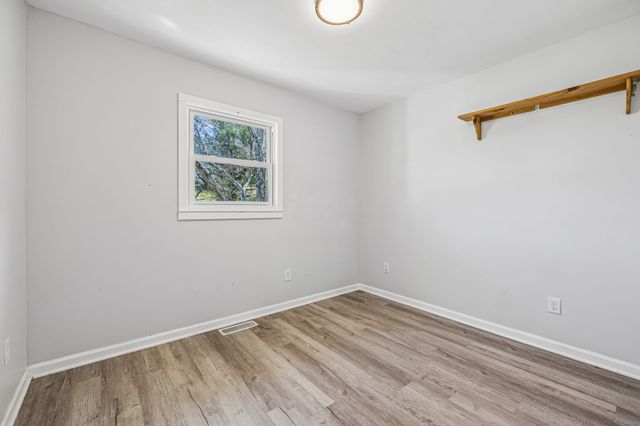 114 Sutton Ave, Waverly, TN 37185