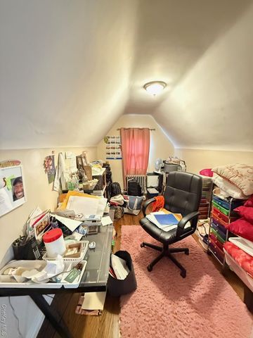 18906 121st Avenue, Saint Albans, NY 11412