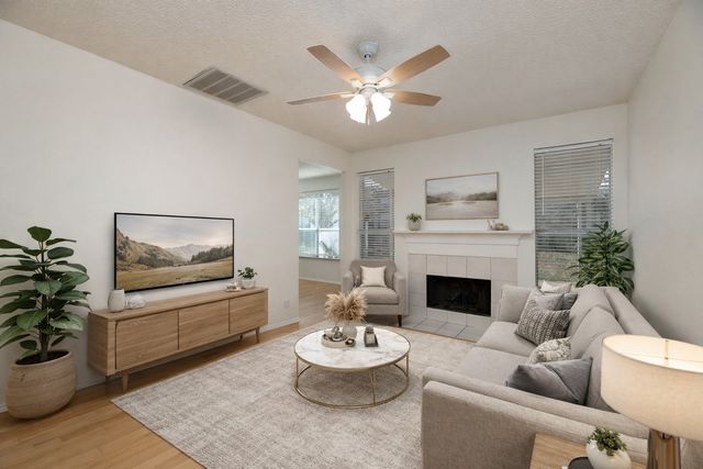 1600 Park Chase Avenue, Arlington, TX 76011