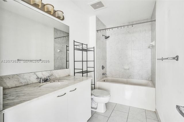 133 NE 2nd Ave 2302, Miami, FL 33132