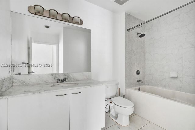 133 NE 2nd Ave 2302, Miami, FL 33132