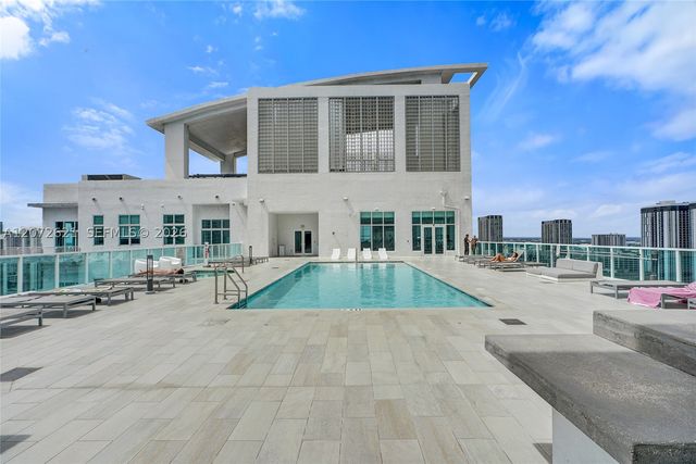 133 NE 2nd Ave 2302, Miami, FL 33132