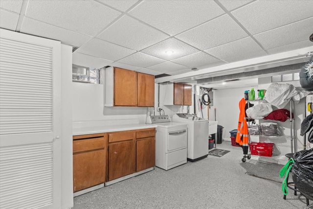 5658 N 66th STREET, Milwaukee, WI 53218