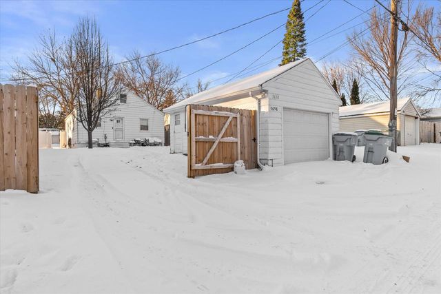 5658 N 66th STREET, Milwaukee, WI 53218