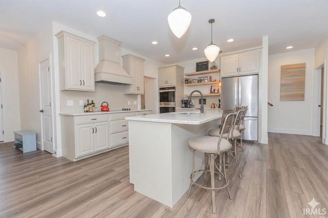 8464 Wyatt Court, Newburgh, IN 47630