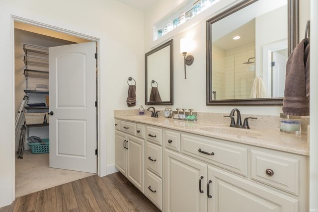 8464 Wyatt Court, Newburgh, IN 47630