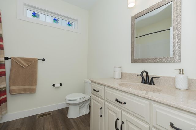 8464 Wyatt Court, Newburgh, IN 47630