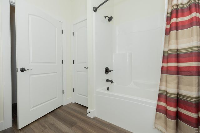 8464 Wyatt Court, Newburgh, IN 47630