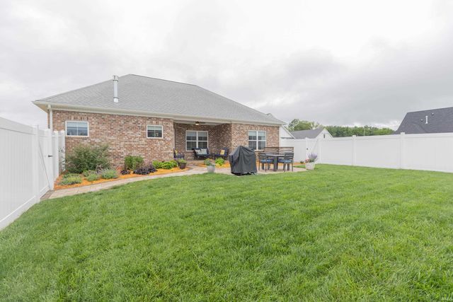 8464 Wyatt Court, Newburgh, IN 47630