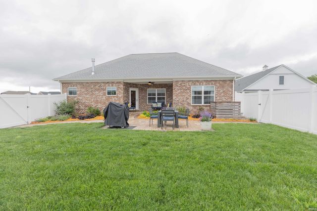 8464 Wyatt Court, Newburgh, IN 47630