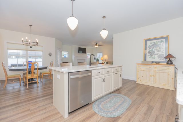 8464 Wyatt Court, Newburgh, IN 47630