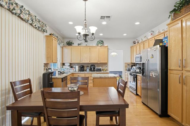 1838 N Rail St, Manteca, CA 95337