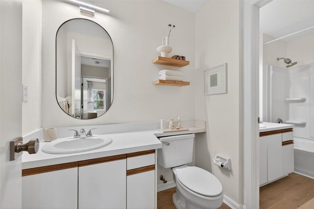 492 SANTA CRUZ PLACE NE E, St Petersburg, FL 33703