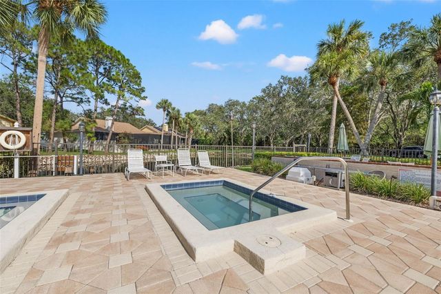 492 SANTA CRUZ PLACE NE E, St Petersburg, FL 33703