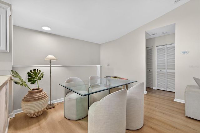 492 SANTA CRUZ PLACE NE E, St Petersburg, FL 33703