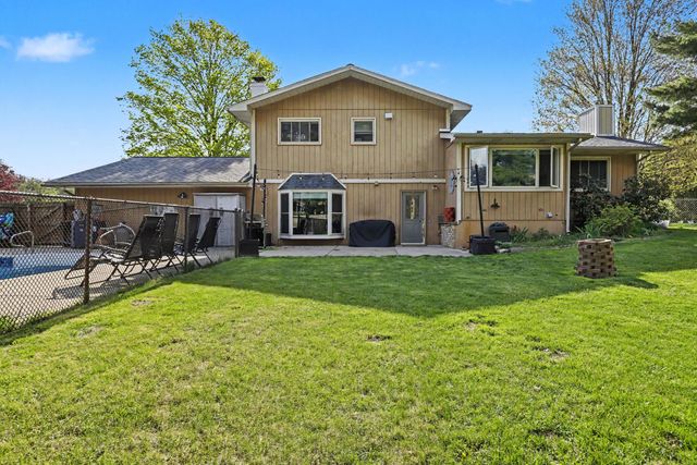 125 Shadowood Lane, Battle Creek, MI 49014