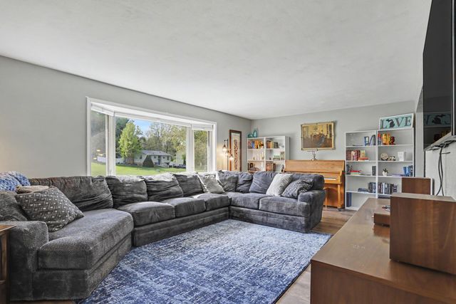 125 Shadowood Lane, Battle Creek, MI 49014