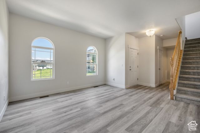 7887 S DOVE CREEK LN, West Jordan, UT 84081
