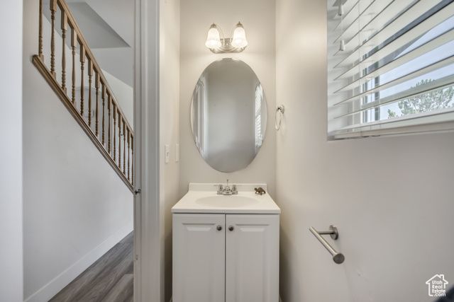 7887 S DOVE CREEK LN, West Jordan, UT 84081