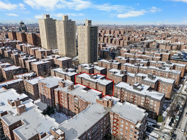 105-25 67th Road 4A, Forest Hills, NY 11375