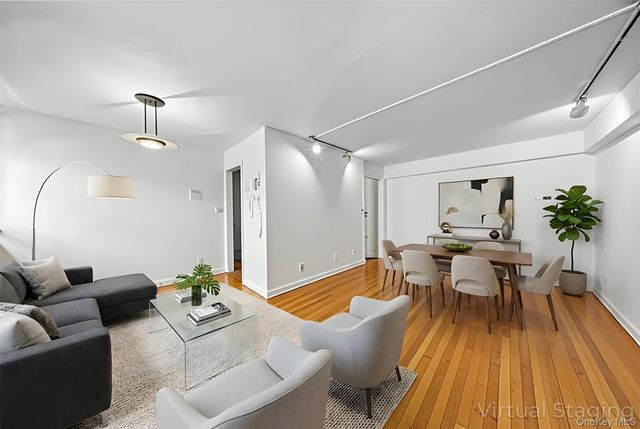 105-25 67th Road 4A, Forest Hills, NY 11375