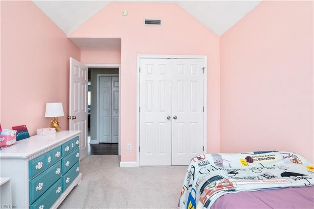 107 Chickadee ST, Moyock, NC 27958