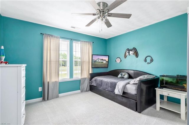 107 Chickadee ST, Moyock, NC 27958
