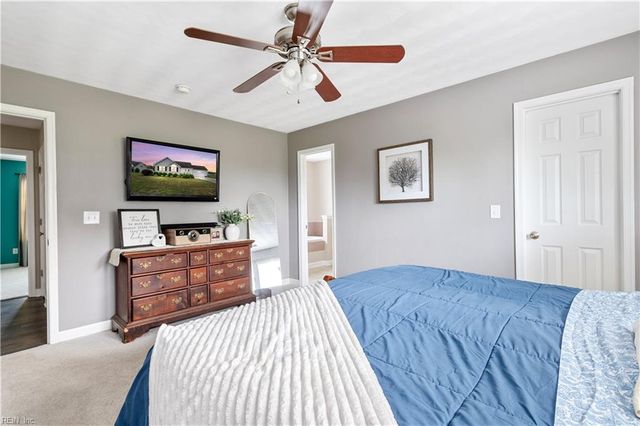 107 Chickadee ST, Moyock, NC 27958