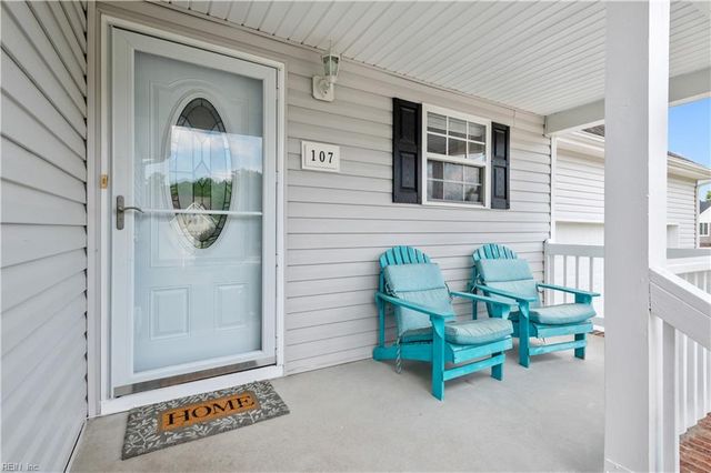 107 Chickadee ST, Moyock, NC 27958