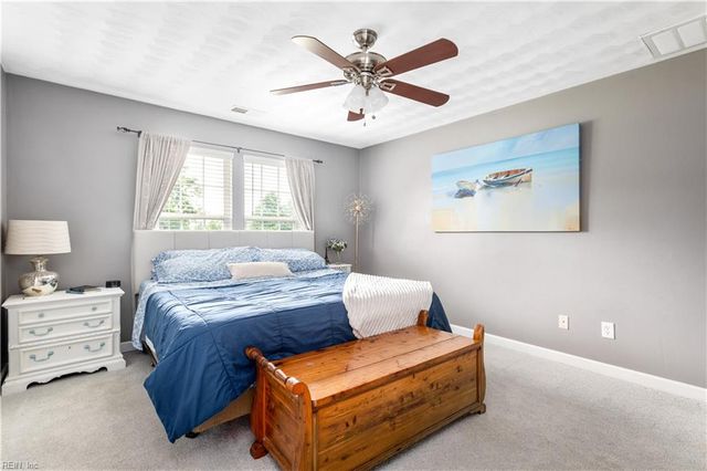 107 Chickadee ST, Moyock, NC 27958