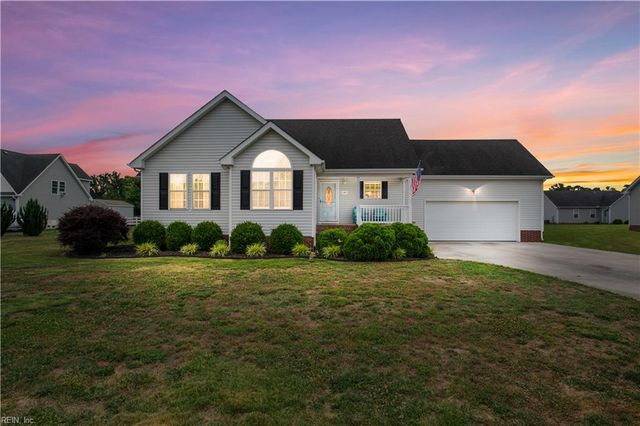 107 Chickadee ST, Moyock, NC 27958