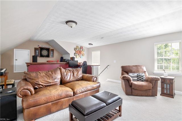 107 Chickadee ST, Moyock, NC 27958