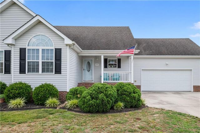 107 Chickadee ST, Moyock, NC 27958