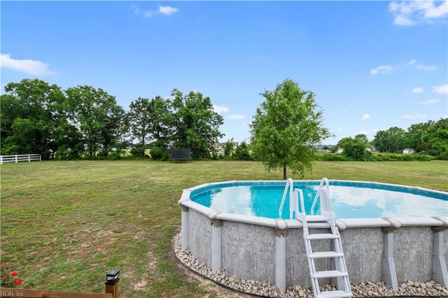 107 Chickadee ST, Moyock, NC 27958