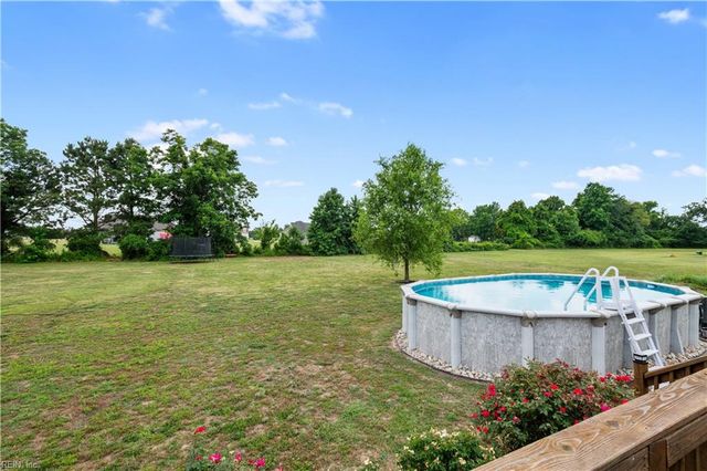 107 Chickadee ST, Moyock, NC 27958