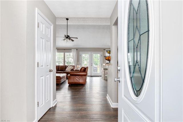107 Chickadee ST, Moyock, NC 27958