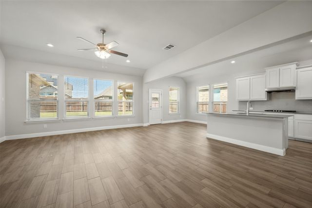 3636 Wintergreen Street, Grand Prairie, TX 76065
