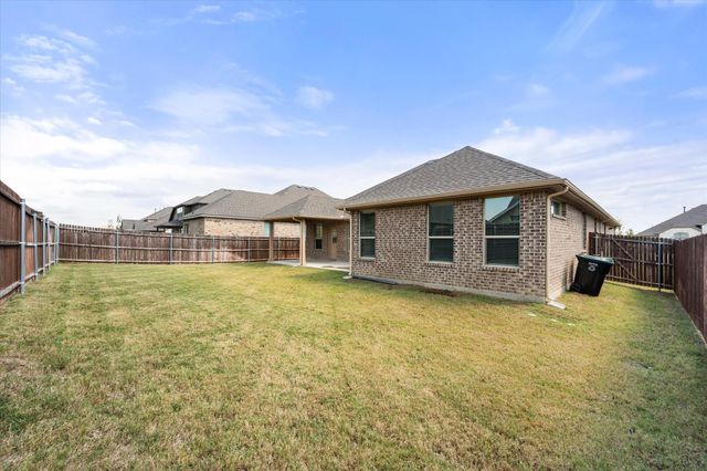 3636 Wintergreen Street, Grand Prairie, TX 76065