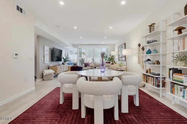 11618 Colfax Meadow Lane, Los Angeles, CA 91604