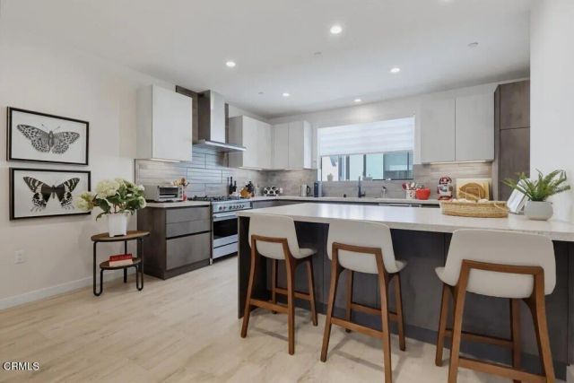 11618 Colfax Meadow Lane, Los Angeles, CA 91604