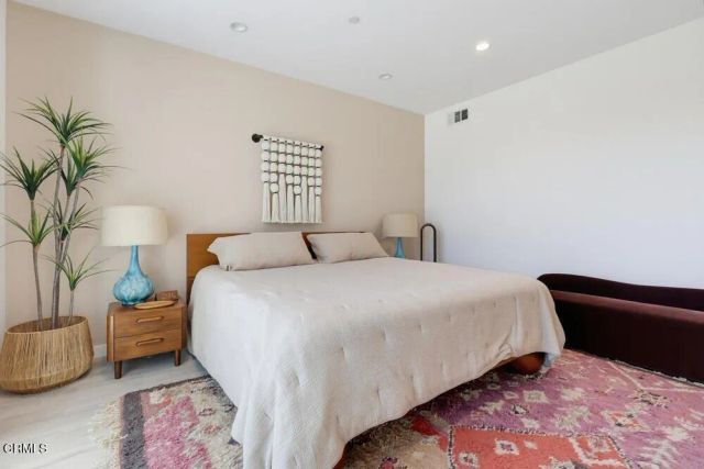 11618 Colfax Meadow Lane, Los Angeles, CA 91604