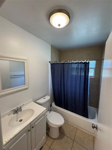 1136 NW 5th Court, Fort Lauderdale, FL 33311