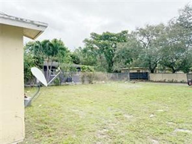 1136 NW 5th Court, Fort Lauderdale, FL 33311