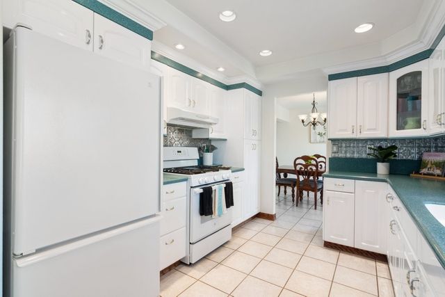 41045 Willowbend, Murrieta, CA 92563