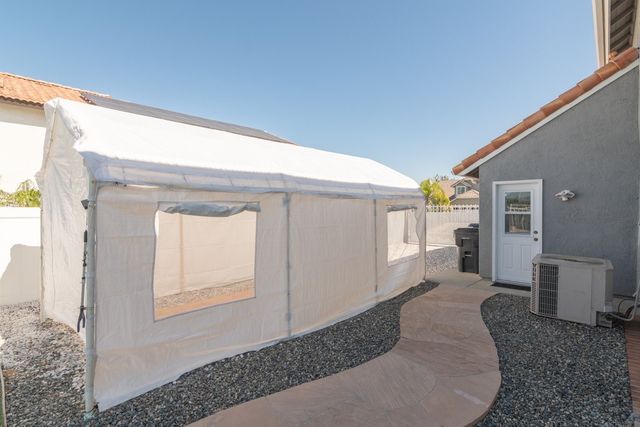 41045 Willowbend, Murrieta, CA 92563