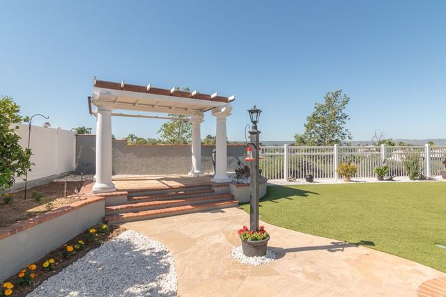 41045 Willowbend, Murrieta, CA 92563